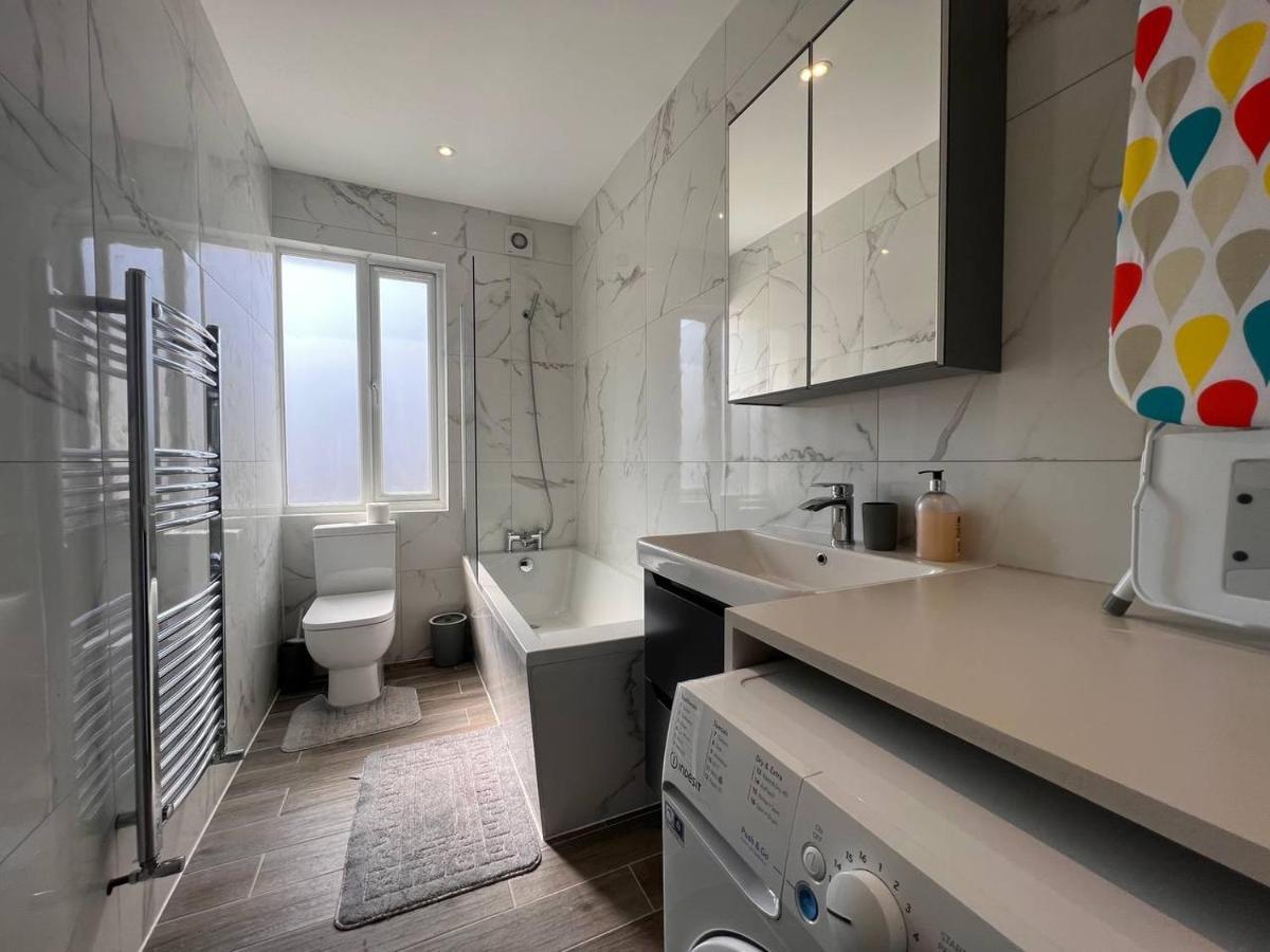 Star London Finchley Road 2-Bed Residence Екстериор снимка